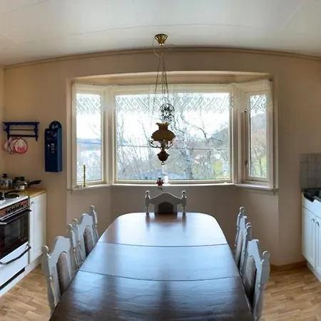 Landlig Hus Pa Kysten