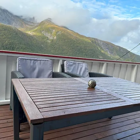 Landlig Hus Pa Kysten Сasa de vacaciones