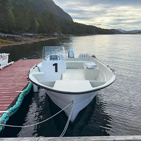 Landlig Hus Pa Kysten